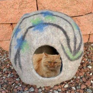 Modern Pet Furniture Gray & Black Natural Wool Cat Bed Cocoon Handmade Cave